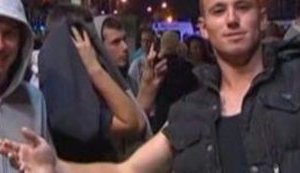 Полиция компенсирует издержки пострадавшим от погромов в Англии - по закону 19 столетия. ВИДЕО.