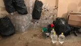 Налоговики ликвидировали на Сумщине подпольный цех по изготовлению фальсификата, в котором ежемесячно перерабатывалось 30 тыс. литров спирта. ФОТО