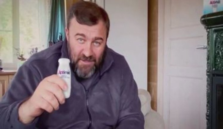 Компания Danone пригласила для рекламы в России стрелявшего по украинцам актера Пореченкова. ВИДЕО
