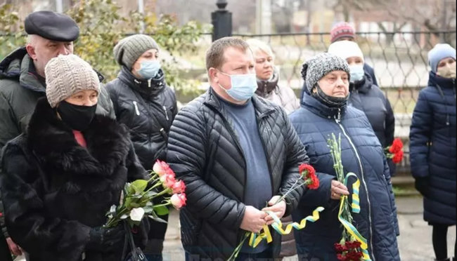 Мемориальную доску воину 17-й ОТБр Андрею Живцову открыли на Днепропетровщине 03