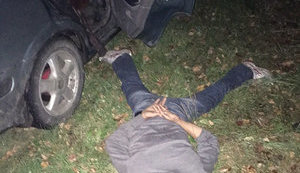 Поліція затримала двох звільнених за "законом Савченко" рецидивістів: вони пограбували пенсіонерку та інваліда, погрожуючи ножем. ФОТО
