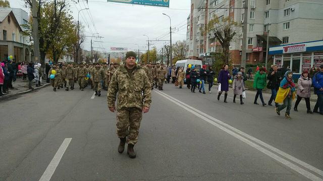 Белая Церковь приветствует воинов 72-й ОМБр им. Черных Запорожцев, вернувшихся из АТО 01