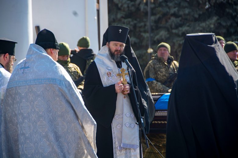 Із п’ятьма захисниками України попрощалися сьогодні на Полтавщині 06