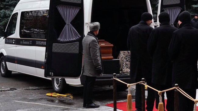 С погибшим в перестрелке полицейским Сергеем Пригариным простились в Одессе 20