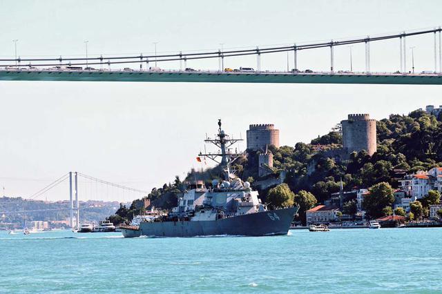 Сі-Бриз-2017: ракетний есмінець ВМС США USS Carney у Чорному морі 04 Сі-Бриз-2017: ракетний есмінець ВМС США USS Carney у Чорному морі 04