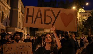 НАБУ та САП про річницю "картонкових протестів": Продовжуємо відпрацьовувати мандат довіри. ВIДЕО
