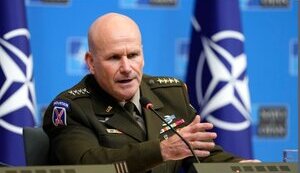 Головнокомандувач об’єднаних сил НАТО в Європі генерал Крістофер Каволі