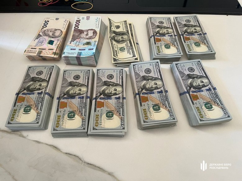 Кіберзлочинна група: на Закарпатті затримано співучасника