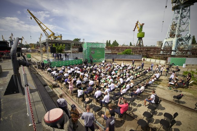 Crimea to quickly return to Ukraines jurisdiction if Kherson region to be prosperous – Zelenskyi 04