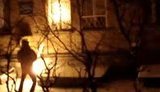Украинские террористы сожгли киевский офис Партии регионов. ВИДЕО.