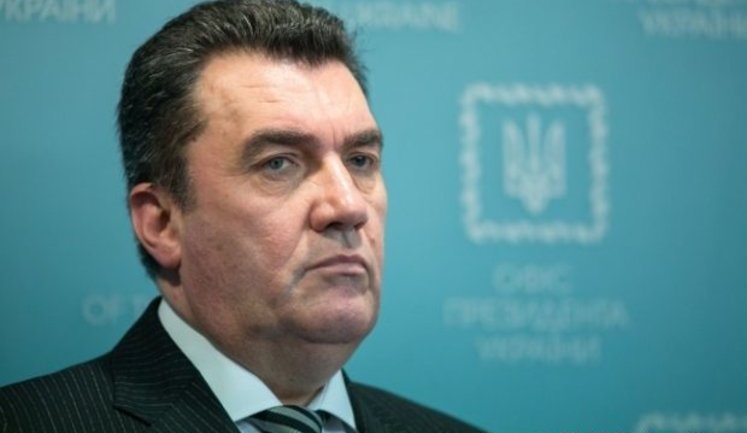 23 нардепи перебувають за кордоном, але вважатимемо, що вони встигнуть завтра на засідання, - Данілов