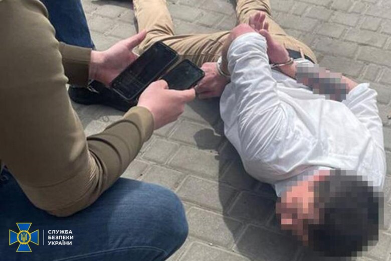 У трьох областях України затримали агентів ФСБ РФ, які шпигували за центрами прийняття рішень, - СБУ 02