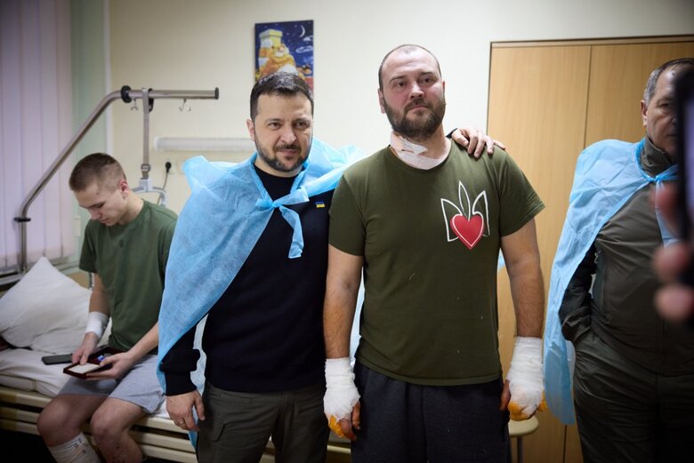 Зеленський відвідав поранених у Кропивницькому