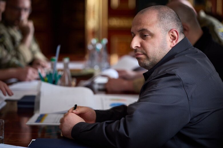 Зеленський провів нараду щодо ударів вглиб Росії