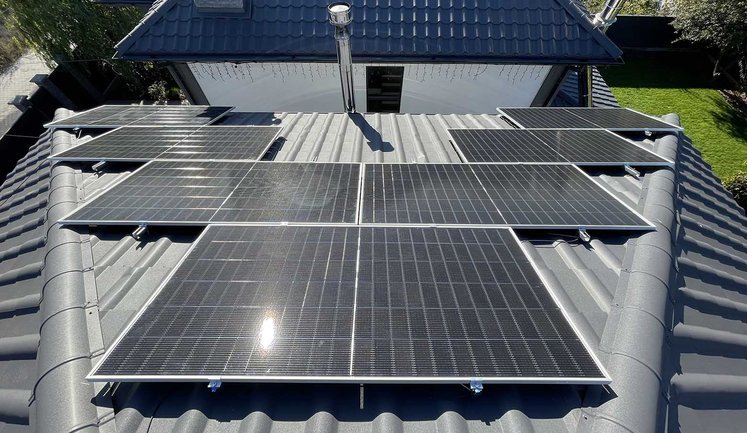 Кабмін спростив встановлення сонячних електростанцій на будинках