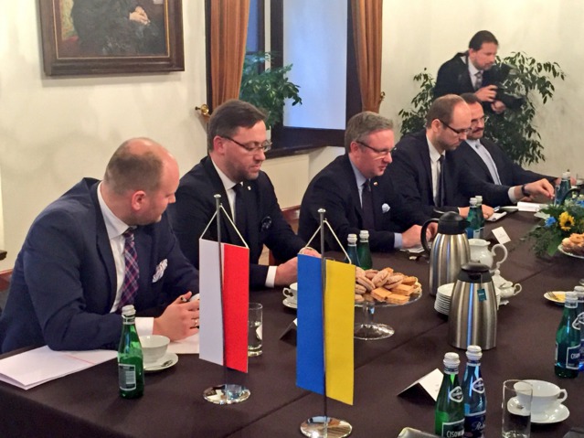 Встреча консультационного комитета президентов Украины и Польши началась в Кракове 01