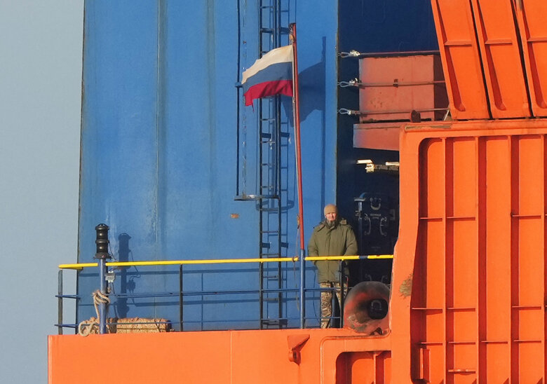 Підсанкційне російське судно транспортувало зброю з Сирії через Ла-Манш