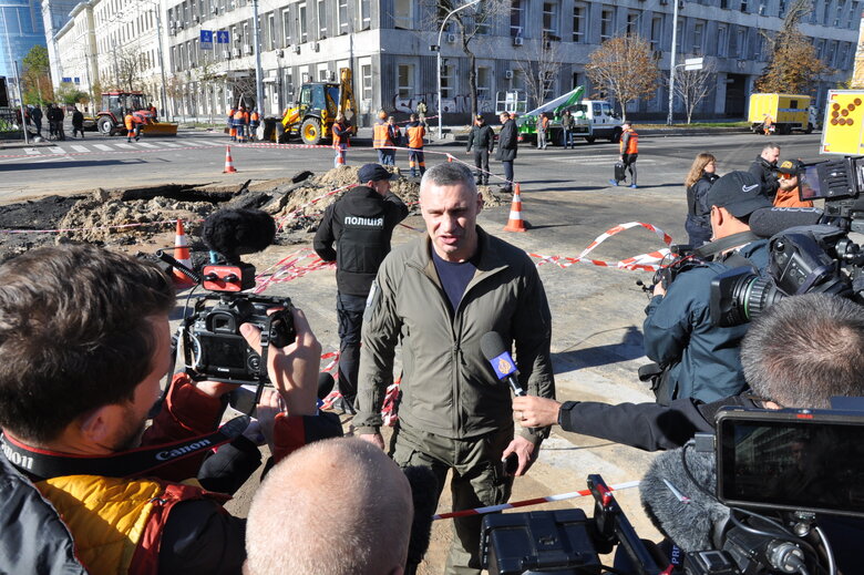 Consequences of Russian missile strikes on Kyiv 01
