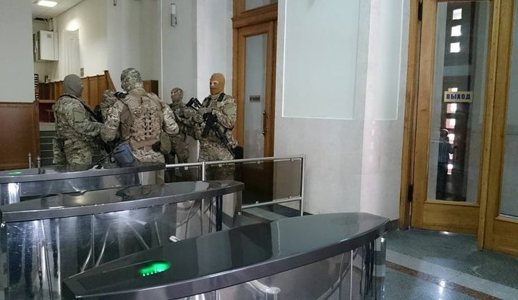 Кернес учора ввечері залишив не тільки Харків, але й країну, - журналіст. ФОТОрепортаж