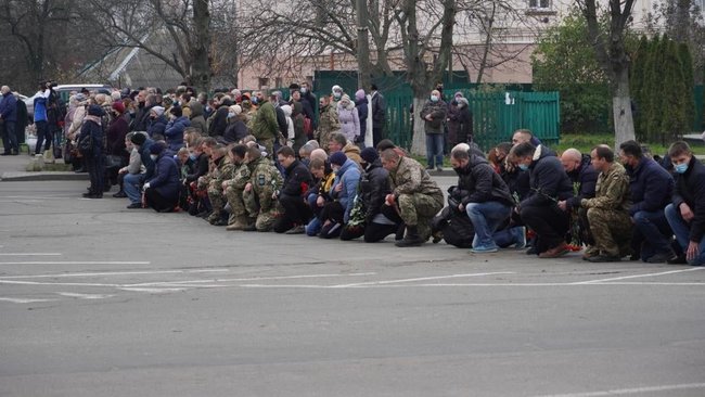 Воина 72-й ОМБ Минкина, погибшего на Донбассе, похоронили в Фастове под Киевом 02
