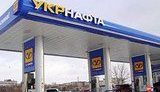 Сеть АЗС "Приват" повысила цены на бензин и дизтопливо на гривню за литр