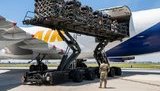 США підготували до відправки в Україну ракети для протитанкових комплексів Javelin. ФОТО