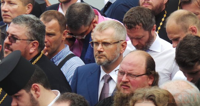 Онуфрій, Новинський, Бойко і віряни: як УПЦ МП хресну ходу проводили 23