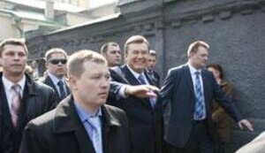 Янукович идет на Майдан