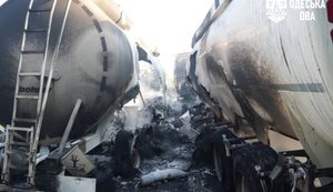 Росіяни атакували реактивним БпЛА підприємство на Одещині: спалахнула пожежа, пошкоджено автоцистерни. ФОТОрепортаж