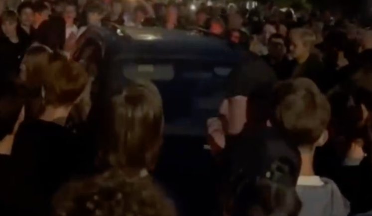 Clash between civilians and TCR broke out in Lviv: a crowd overturned a military vehicle; Sadovyi responded. VIDEO
