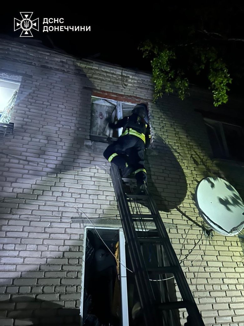 Российский удар по Краматорску: двое раненых и разрушения