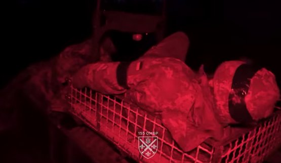 Бійці 155-ї бригади вивезли пораненого з кілзони за допомогою наземних роботизованих комплексів