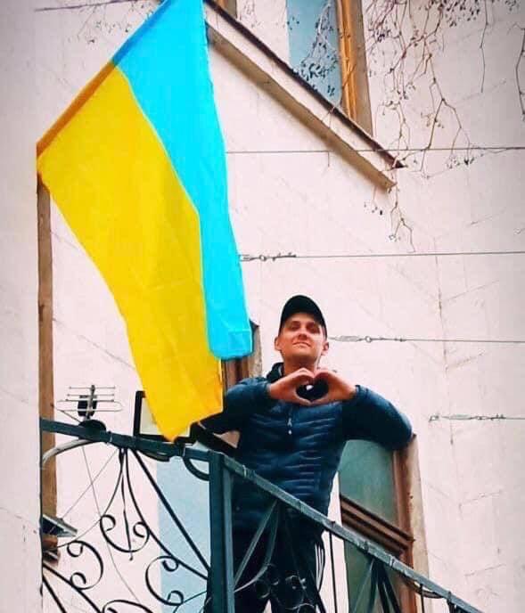 Херсонець Микола Макаренко: Росіяни сказали, що я засланий козачок. Лишили по собі 4 зламані ребра, зламану щелепу і Z, вирізану на нозі 03