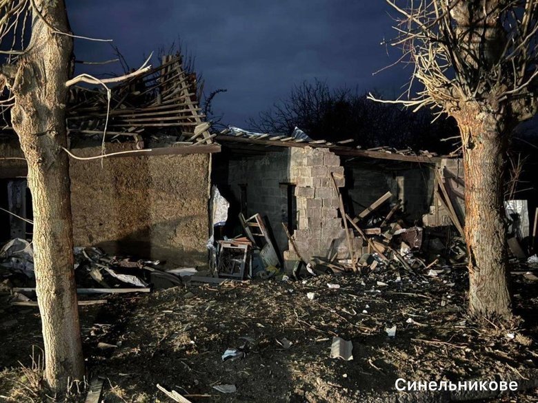 Обстріли Дніпропетровщини: є загиблий і поранені, серед них дитина