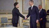 Зеленский наградил президента УЕФА Чеферина орденом Ярослава Мудрого