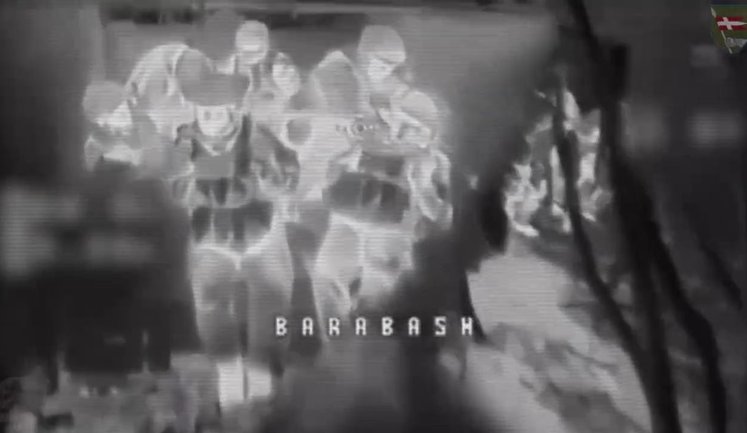 FPV-дрон 14-ї ОМБр залітає в автівку з окупантами на Куп’янському напрямку. ВIДЕО