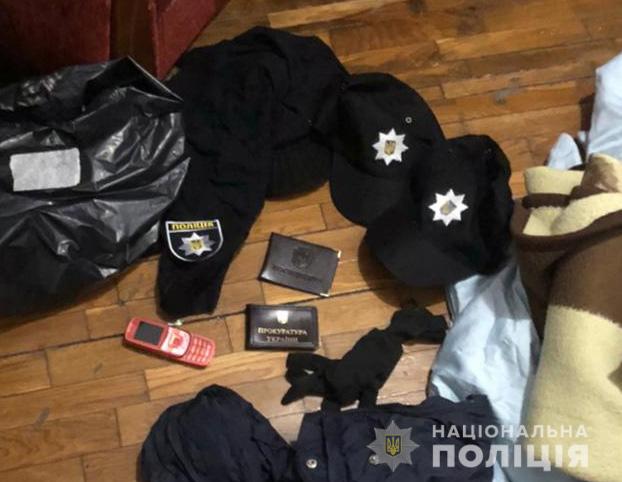 Вымогателей во главе со смотрящим задержали на Львовщине 03