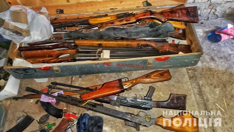 Разбойные нападения, пытки и сбыт наркотиков: полицейские пресекли на Днепропетровщине деятельность банды рецидивистов. ВИДЕО+ФОТОрепортаж