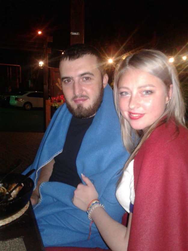 Семья азовцев Виталий и Алла Таран погибли в Мариуполе 02