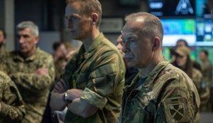Сырский и главнокомандующий ВС Норвегии Кристофферсен посетили украинских военных на юге. ФОТОрепортаж