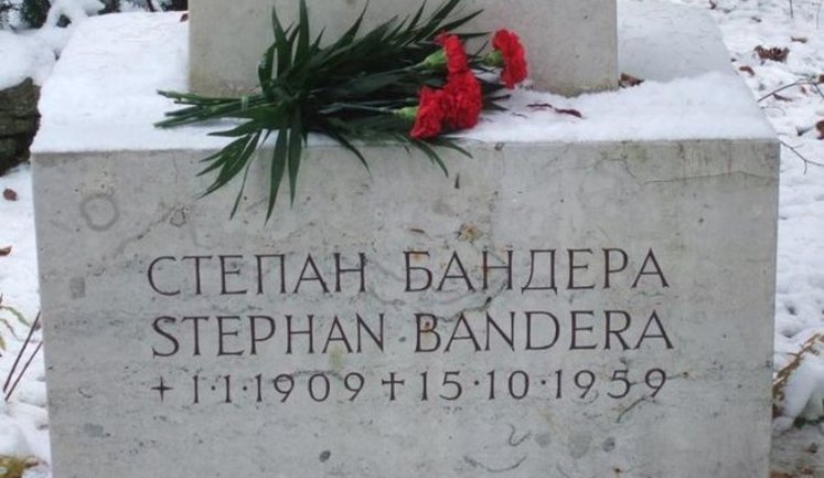 Останки Бандери, Петлюри і Коновальця слід перевезти в Україну, - Кириленко