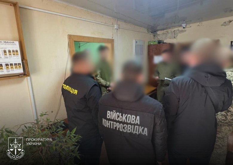 В Івано-Франківській області затримали юриста ТЦК за схему ухилення від мобілізації