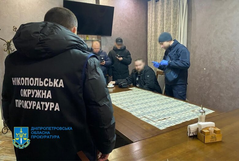 На Дніпропетровщині викрили волонтера на хабарі за фіктивну інвалідність