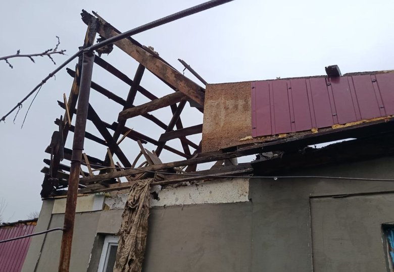 Атаки РФ на Дніпропетровщину: поранені люди та пошкоджена інфраструктура