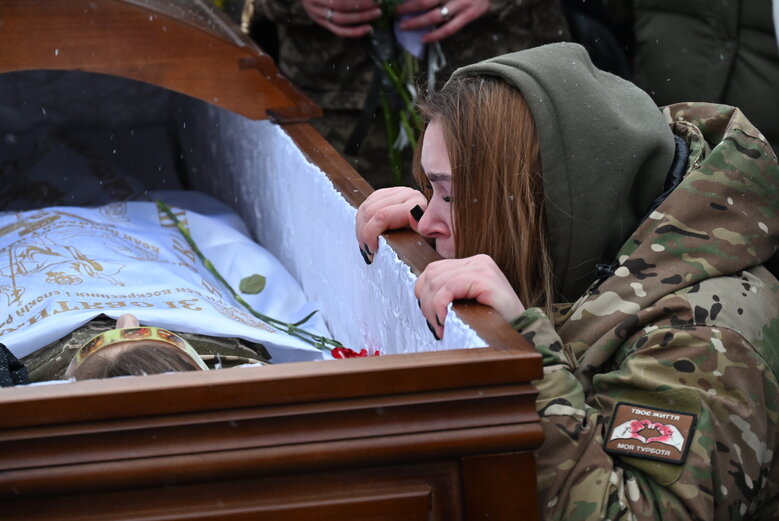 Farewell to warrior and poet Maksym Kryvtsov was held in Kyiv 18