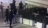 Массовая драка со стрельбой в центре Львова. ВИДЕО камер наблюдения
