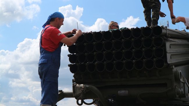 Підприємство Укроборонпрому освоїло повний цикл виготовлення артилерійської частини БМ-21 Град 02