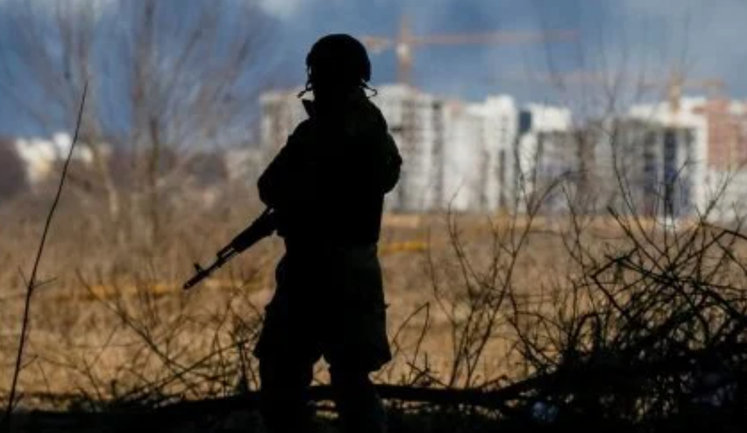 Russian Federation's attack was known at beginning of December. The authorities did not announce it because refugees would have blocked movement of AFU and they would have been shot at with tanks - Arestovych