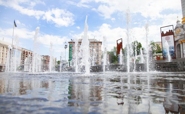У центрі Києва запрацювало 6 фонтанів 07