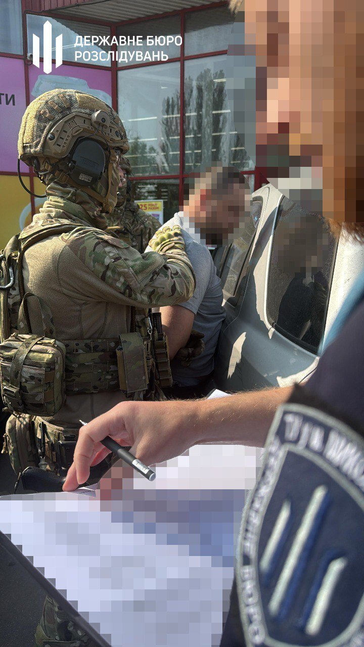 Вимагали з бійця хабар